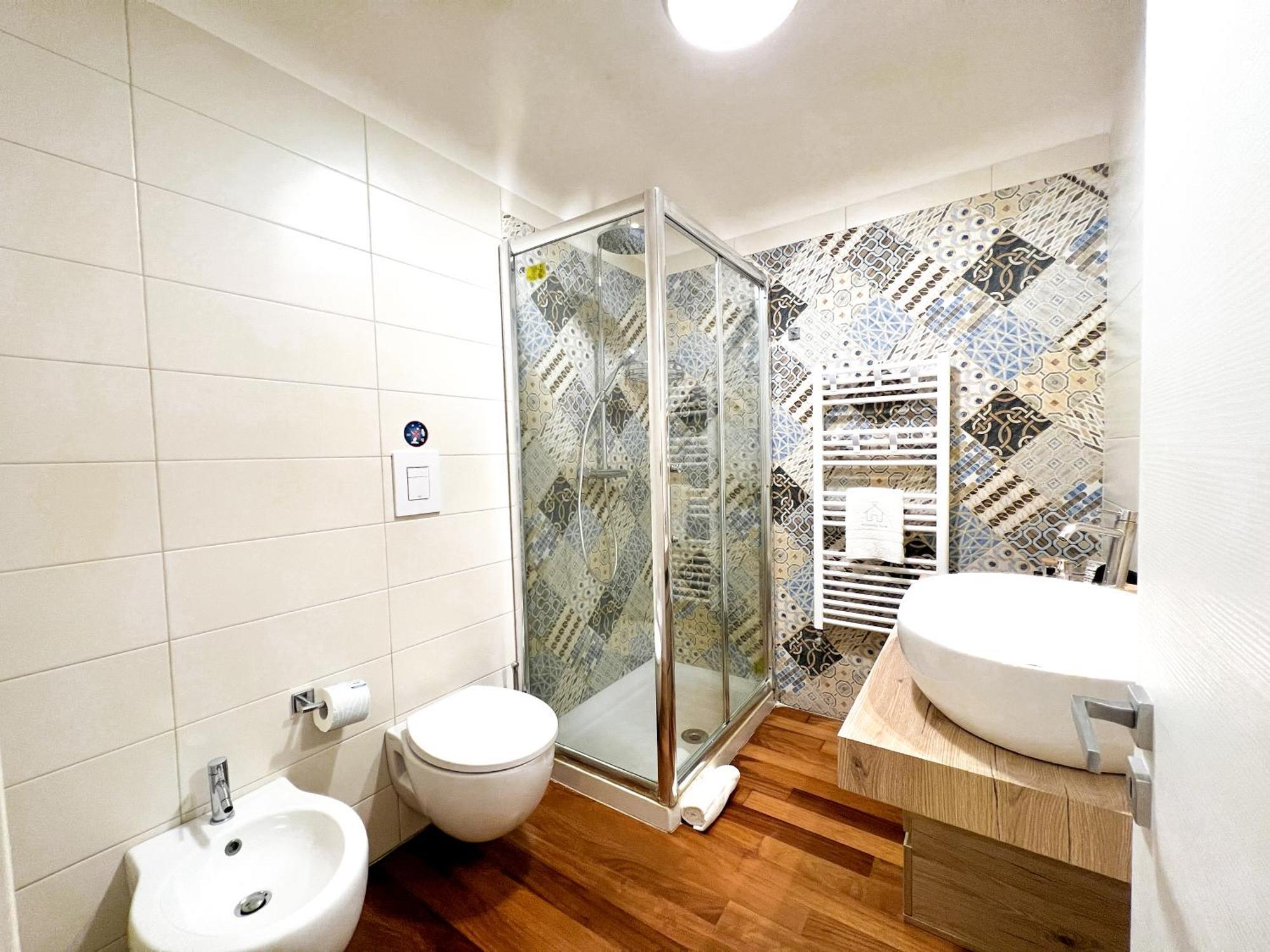 Unique House - 3 Bedrooms & 2 Bathrooms With 4 Beds - 100 Meters To The Metro A Рим Экстерьер фото