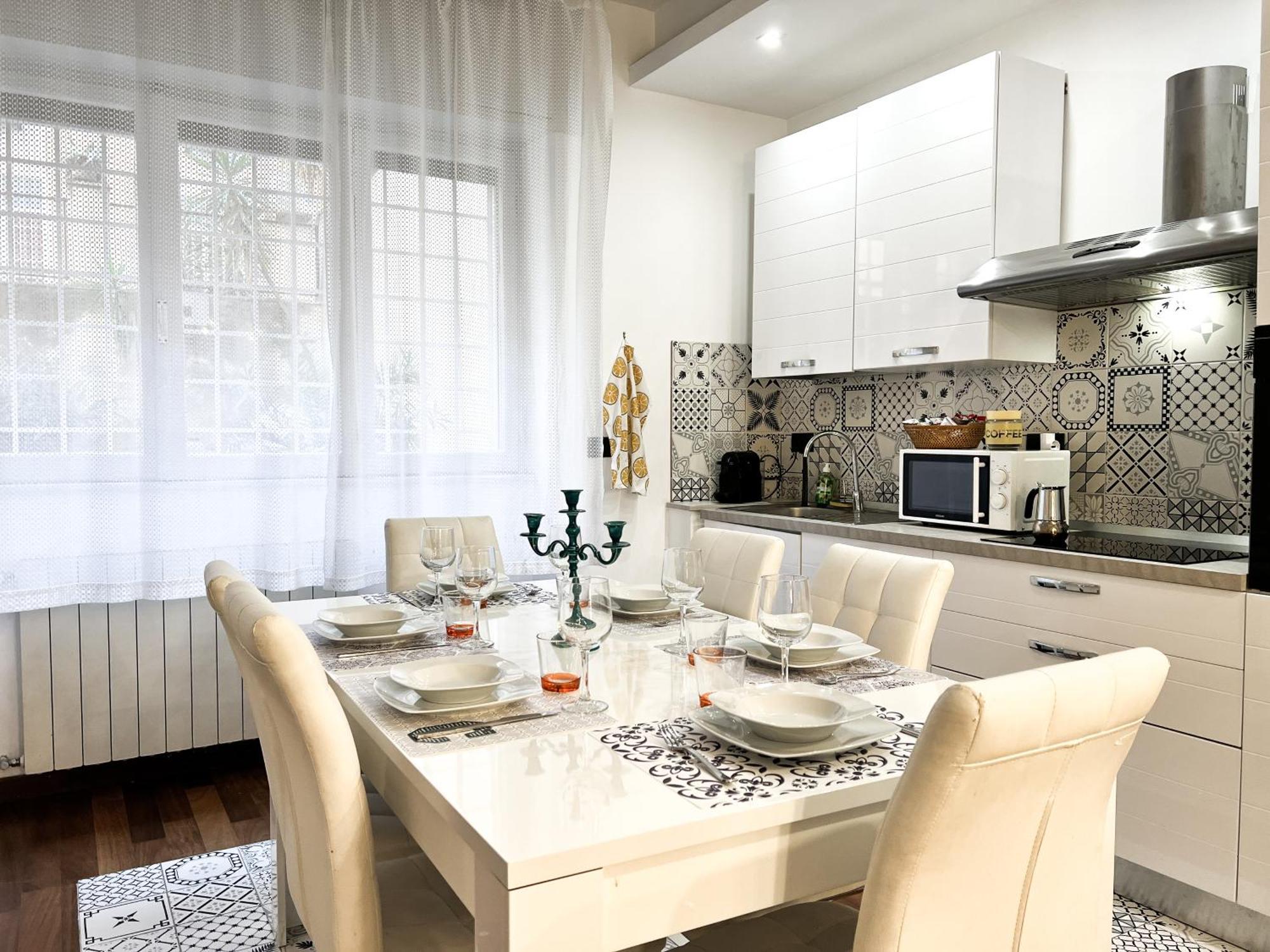 Unique House - 3 Bedrooms & 2 Bathrooms With 4 Beds - 100 Meters To The Metro A Рим Экстерьер фото
